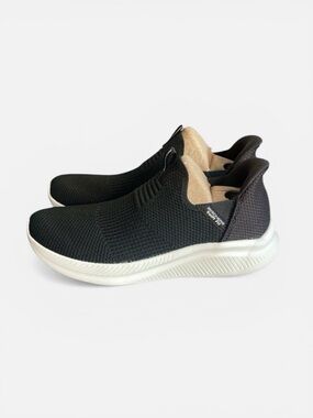 Skechers - Women’s Slip-in Swift Fit Hands Free Sneakers